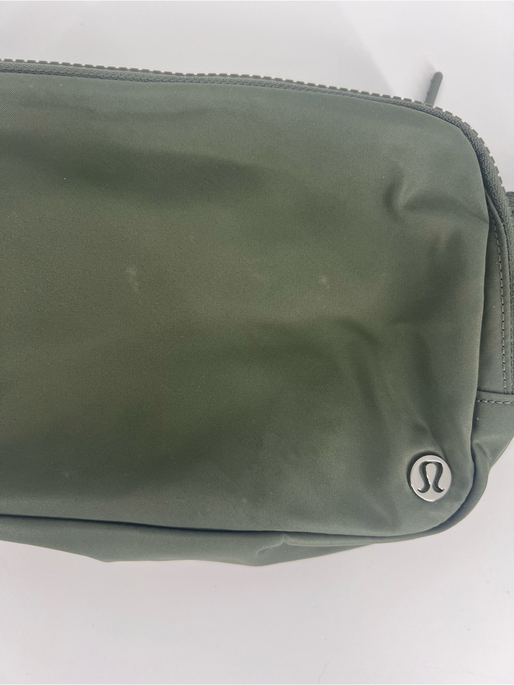 Lululemon Everywhere Belt Bag Green Crossbody Waist Pack Unisex - Picture 3 of 9